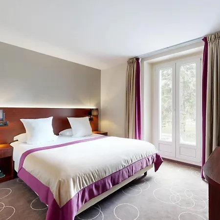 Ξενοδοχείο Grand Des Bains 4*