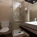 Grand Des Bains מלון