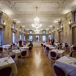 Grand Des Bains מלון 4*