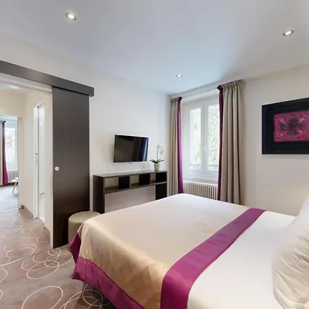 מלון Grand Des Bains 4*