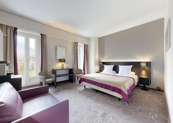 فندق Grand Des Bains 4*