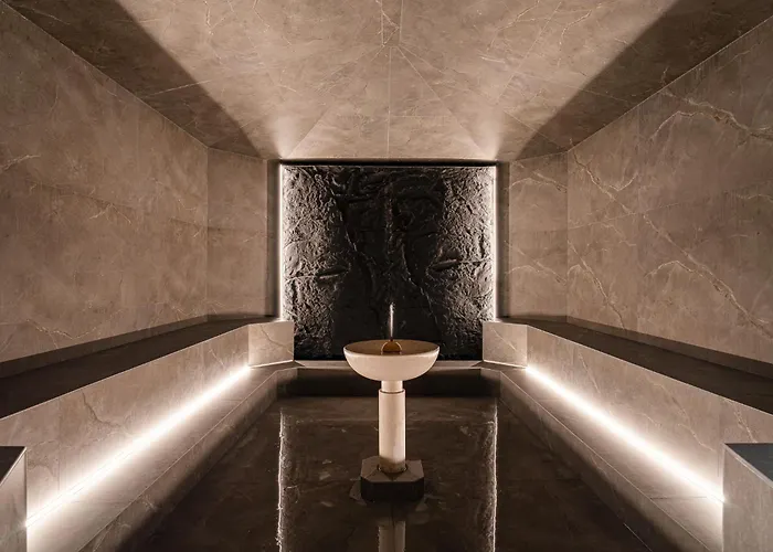 Grand Des Bains 4* لافي لو - بان