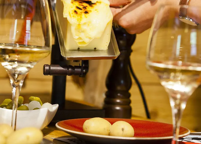 Grand Des Bains فندق 4*